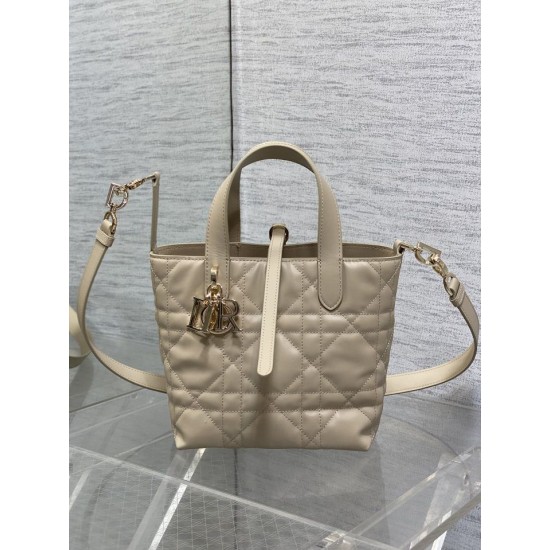 Replica Imitazione Borsa tote verticale Dior piccola/media Dior Toujours albicocca Riproduzione Fedele Imitazione Borsa tote verticale Dior piccola/media Dior Toujours albicocca imitazioni