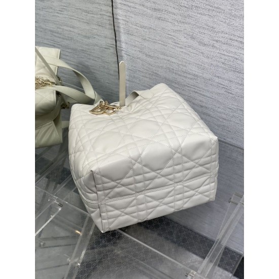 Replica Imitazione Borsa tote verticale Dior piccola/media Dior Toujours bianca Riproduzione Fedele Imitazione Borsa tote verticale Dior piccola/media Dior Toujours bianca imitazioni