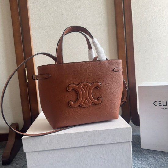 Replica Borsa Celine Mini Cabas Anais Triomphe Marrone in Vitello Granato Imitazioni Replica Perfetta Celine Mini Cabas Anais Triomphe Marrone in Vitello Granato Imitazioni imitazioni