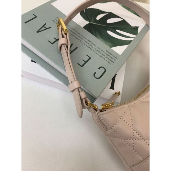 Replica Mini borsa Dior Miss Caro Cigale Macrocannage albicocca Riproduzione Fedele Mini borsa Dior Miss Caro Cigale Macrocannage albicocca imitazioni