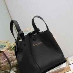 Replica Borse Alta Qualità a secchiello Dior Signature piccola/media nera Riproduzione Fedele Replica Borse Alta Qualità a secchiello Dior Signature piccola/media nera imitazioni