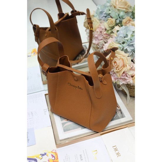 Riproduzione Fedele Borsa a secchiello Dior Signature piccola/media marrone Imitazioni imitazioni