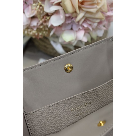 Replica Borsa a secchiello Dior Signature piccola/media grigia Riproduzione Fedele Replica Borsa a secchiello Dior Signature piccola/media grigia imitazioni