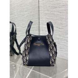 Borse a secchiello Dior Signature piccola/media Dior Oblique Jacquard blu