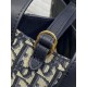 Replica Borse a secchiello Dior Signature piccola/media Dior Oblique Jacquard blu Riproduzione Fedele Borse Replica a secchiello Dior Signature piccola/media Dior Oblique Jacquard blu imitazioni