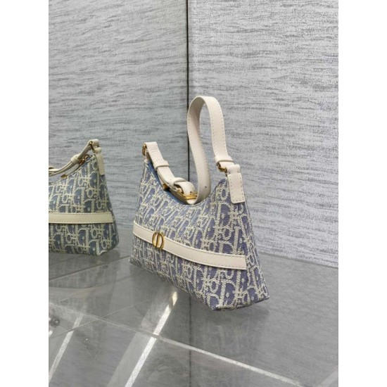 Replica Mini borsa Dior Miss Caro Cigale Oblique Chambray con effetto rafia Blu Riproduzione Fedele Mini borsa Dior Miss Caro Cigale Oblique Chambray con effetto rafia Blu imitazioni