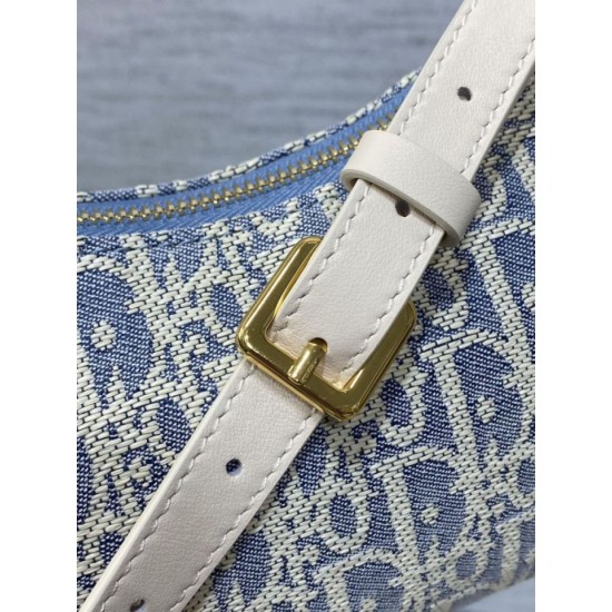 Replica Mini borsa Dior Miss Caro Cigale Oblique Chambray con effetto rafia Blu Riproduzione Fedele Mini borsa Dior Miss Caro Cigale Oblique Chambray con effetto rafia Blu imitazioni