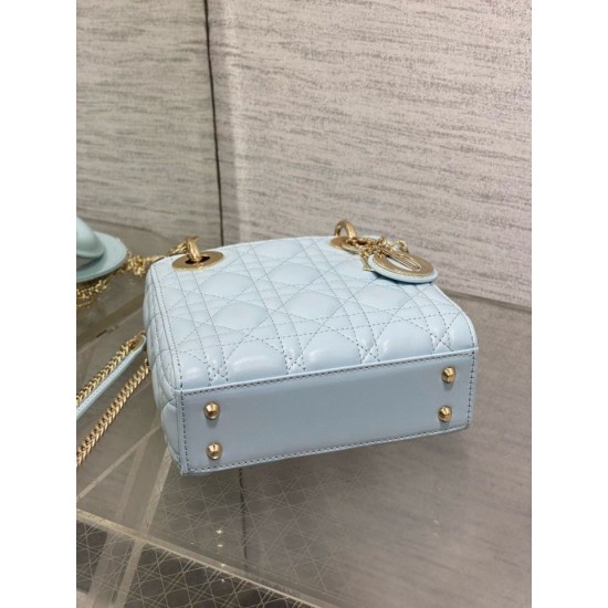 Replica Mini Borsa Dior Lady Dior con O-link Cannage Blu Imitazioni Riproduzione Fedele Replica Mini Borsa Dior Lady Dior con O-link Cannage Blu Imitazioni imitazioni