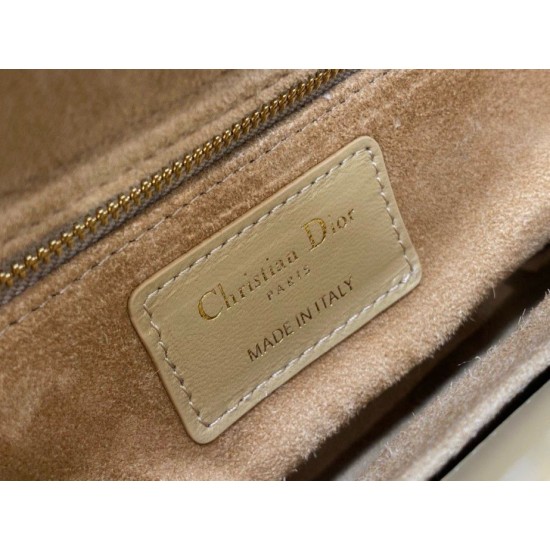 Replica Borsa Dior Lady Dior My ABCDior Piccola Sabbia Replica Perfetta Dior Lady Dior My ABCDior Piccola Sabbia imitazioni