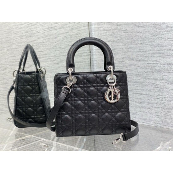 Replica Borsa Dior Lady Dior Media in Pelle di Vitello Granata Nera Imitazioni Riproduzione Fedele replica Dior Lady Dior Media in Pelle di Vitello Granata Nera Imitazioni imitazioni