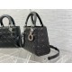 Replica Borsa Dior Lady Dior Media in Pelle di Vitello Granata Nera Imitazioni Riproduzione Fedele replica Dior Lady Dior Media in Pelle di Vitello Granata Nera Imitazioni imitazioni