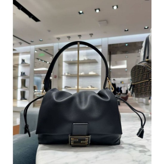 Replica Borsa Fendi Mamma Baguette Media/Grande Nappa Nera Imitazione Riproduzione Fedele Borsa Fendi Mamma Baguette Media/Grande Replica Nappa Nera Imitazione imitazioni