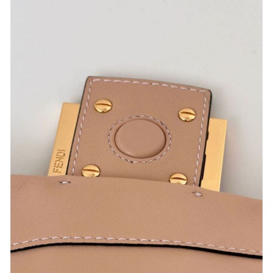 Replica Borsa Fendi Mamma Baguette Media/Grande Nappa Albicocca Riproduzione Fedele Borsa Fendi Mamma Baguette Media/Grande Nappa Albicocca imitazioni