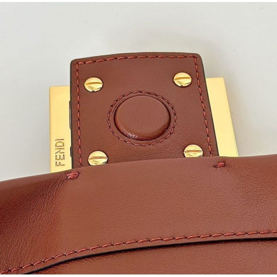 Replica Borsa Fendi Mamma Baguette Media/Grande Nappa Caffè Imitazione Outlet Riproduzione Fedele Borsa Fendi Mamma Baguette Media/Grande Replica Nappa Caffè Imitazione Outlet imitazioni