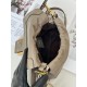 Replica Borsa Fendi Mamma Baguette Piccola Grigia Riproduzione Fedele Replica Borsa Fendi Mamma Baguette Piccola Grigia imitazioni