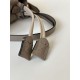 Replica Borsa Fendi Mamma Baguette Piccola Grigia Riproduzione Fedele Replica Borsa Fendi Mamma Baguette Piccola Grigia imitazioni