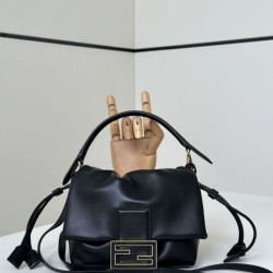 Riproduzione Fedele Replica borse griffate Fendi Mamma Baguette Piccola Nera Imitazioni imitazioni
