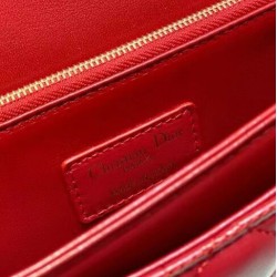Replica Borsa Dior My Dior con Maniglia Rossa Imitazioni Riproduzione Fedele Replica Borsa Dior My Dior con Maniglia Rossa Imitazioni imitazioni