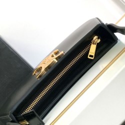 Replica Borsa Celine Tilly Media Celine 115703 Nera Riproduzione Fedele Borsa Celine Tilly Media replica Celine 115703 Nera imitazioni
