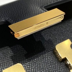 Replica Borsa Hermès Constance Elan Long Clutch Etoupe Epsom Nera Imitazioni Riproduzione Fedele Borsa Hermès Constance Elan Long Clutch Etoupe Epsom Nera Imitazioni imitazioni