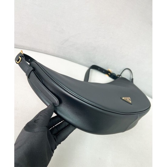 Replica Borsa a tracolla Prada Demi-lune Grande 1BC255 Nero/Bianco/Caffè Riproduzione Fedele Borsa a tracolla Prada Demi-lune Grande Replica 1BC255 Nero/Bianco/Caffè imitazioni