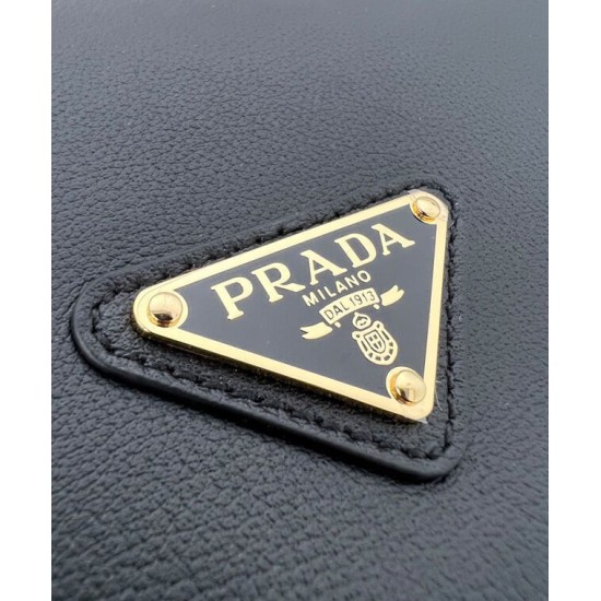 Replica Borsa a tracolla Prada Demi-lune Grande 1BC255 Nero/Bianco/Caffè Riproduzione Fedele Borsa a tracolla Prada Demi-lune Grande Replica 1BC255 Nero/Bianco/Caffè imitazioni