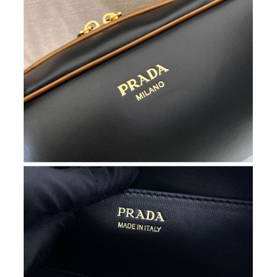 Replica Borsa a tracolla Prada Swing Smooth 1BC249 Nero Riproduzione Fedele Borsa a tracolla Prada Swing Smooth Replica 1BC249 Nero imitazioni