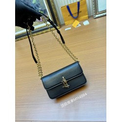Pari Borsa Louis Vuitton con portafoglio a catena Louis Vuitton Bloom M14564