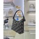 Replica Mini borsa Christian Dior 30 Montaigne Diorling con catena, blu scuro Riproduzione Fedele Mini borsa Christian Dior 30 Montaigne Diorling con catena, blu scuro imitazioni