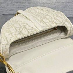 Replica Borsa Dior Saddle con tracolla Crema Riproduzione Fedele Borsa Dior Saddle con tracolla Crema imitazioni