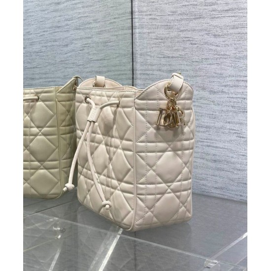 Replica Borse Firmate Christian Dior D-Motion media crema Riproduzione Fedele Borse Firmate Replica Christian Dior D-Motion media crema imitazioni