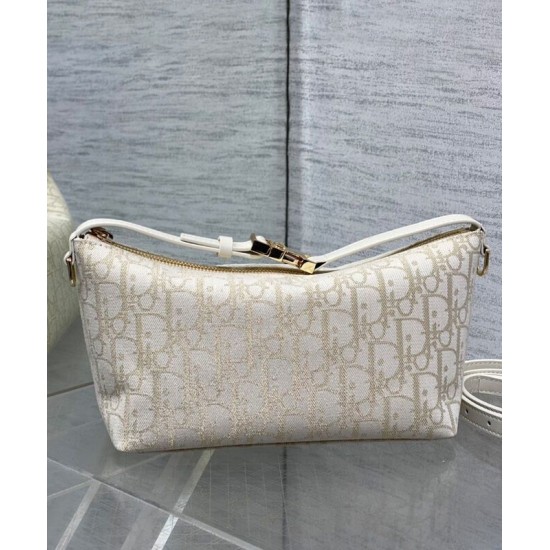 Replica Borsa Dior Travel Nomad media Crema Riproduzione Fedele Borsa Dior Travel Nomad media Crema imitazioni
