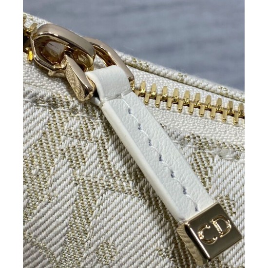 Replica Borsa Dior Travel Nomad media Crema Riproduzione Fedele Borsa Dior Travel Nomad media Crema imitazioni