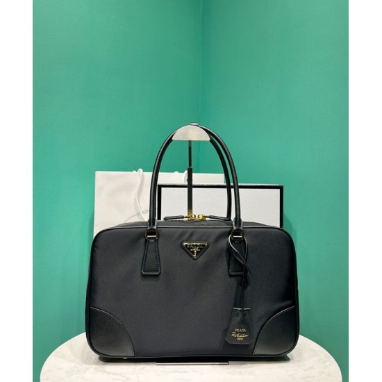 Replica Borsa Prada Re-Edition 1980 grande in Saffiano Re-Nylon, nera Riproduzione Fedele Borsa Prada Re-Edition 1980 grande in Saffiano Re-Nylon, nera imitazioni