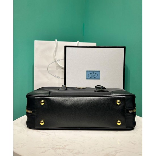 Replica Borsa Prada Re-Edition 1980 grande in Saffiano Re-Nylon, nera Riproduzione Fedele Borsa Prada Re-Edition 1980 grande in Saffiano Re-Nylon, nera imitazioni