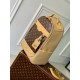 Riproduzione Fedele Zaino Louis Vuitton Outdoor in pelle martellata M12624 imitazioni