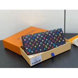 Portafoglio Louis Vuitton LV x TM Clemence in tela Monogram Multicolore M13408 Portafoglio Louis Vuitton LV x TM Clemence in tela Monogram Multicolore M13408