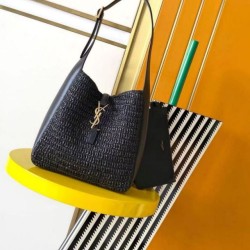 Replica Borse Alta Qualità a tracolla piccola Saint Laurent Le 5 À 7 morbida in rafia nera Riproduzione Fedele Borse Replica Alta Qualità a tracolla piccola Saint Laurent Le 5 À 7 morbida in rafia nera imitazioni