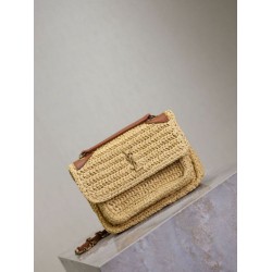 Dettagli perfetti Mini borsa Saint Laurent Niki in rafia naturale Dettagli perfetti Mini borsa Saint Laurent Niki in rafia naturale