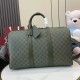 Replica Borsa da viaggio media Gucci GG Monogram 792074 Verde Imitazioni Replica Borsa da viaggio media Gucci GG Monogram 792074 Verde