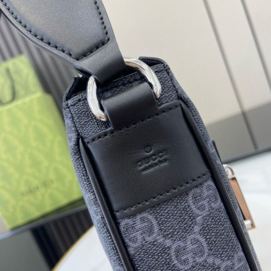 Replica Borsa a tracolla piccola Gucci GG Monogram 792082 Nero Imitazioni Replica Borsa a tracolla piccola Gucci GG Monogram 792082 Nero