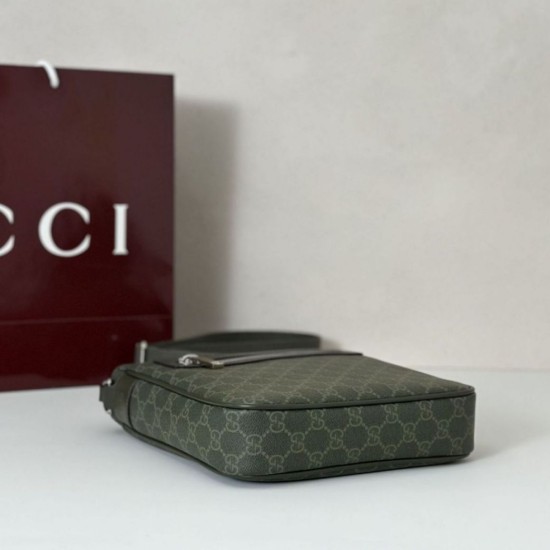 Replica Borsa a tracolla piccola Gucci GG Monogram 792082 Verde Imitazioni Replica Borsa a tracolla piccola Gucci GG Monogram 792082 Verde