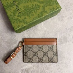 Replica Qualità da grande Porta carte Gucci GG Emblem con tracolla 819121 Marrone