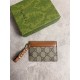 Replica Qualità da grande Porta carte Gucci GG Emblem con tracolla 819121 Marrone Imitazioni Replica Qualità da grande Porta carte Gucci GG Emblem con tracolla 819121 Marrone