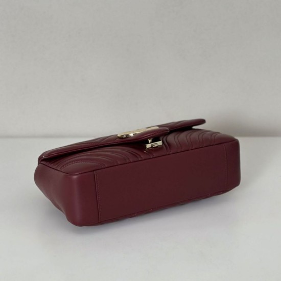 Replica Borsa a spalla media Gucci GG Marmont 837267 Rosso Imitazioni Replica Borsa a spalla media Gucci GG Marmont 837267 Rosso