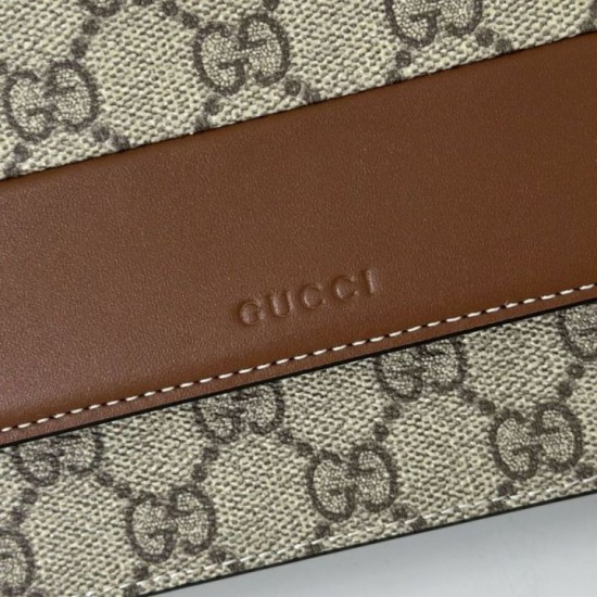 Replica Borsa Dettagli perfetti Emblema Gucci GG Portafoglio con catena 838151 Marrone Imitazioni Replica Borsa Dettagli perfetti Emblema Gucci GG Portafoglio con catena 838151 Marrone