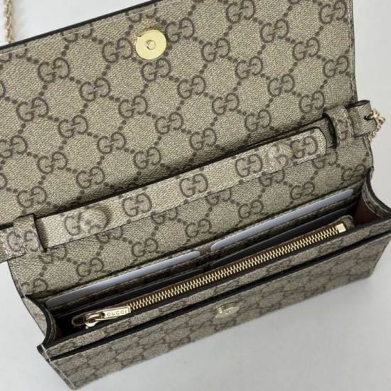 Replica Borsa Dettagli perfetti Emblema Gucci GG Portafoglio con catena 838151 Marrone Imitazioni Replica Borsa Dettagli perfetti Emblema Gucci GG Portafoglio con catena 838151 Marrone