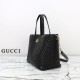 Replica Borsa tote/secchiello media Gucci Betty 847387 Nera Imitazioni Replica Borsa tote/secchiello media Gucci Betty 847387 Nera
