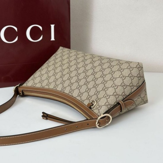 Replica Borsa a tracolla media Gucci GG Emblem 847449 Marrone