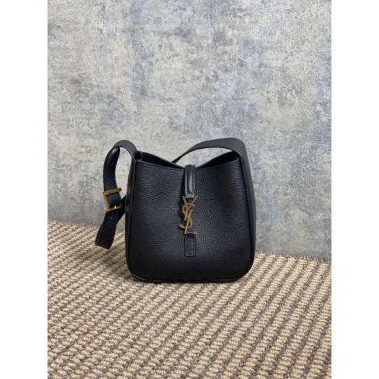 Replica Borsa hobo mini morbida YSL Saint Laurent Le 5 À 7 Nera Imitazioni Replica Borsa hobo mini morbida YSL Saint Laurent Le 5 À 7 Nera